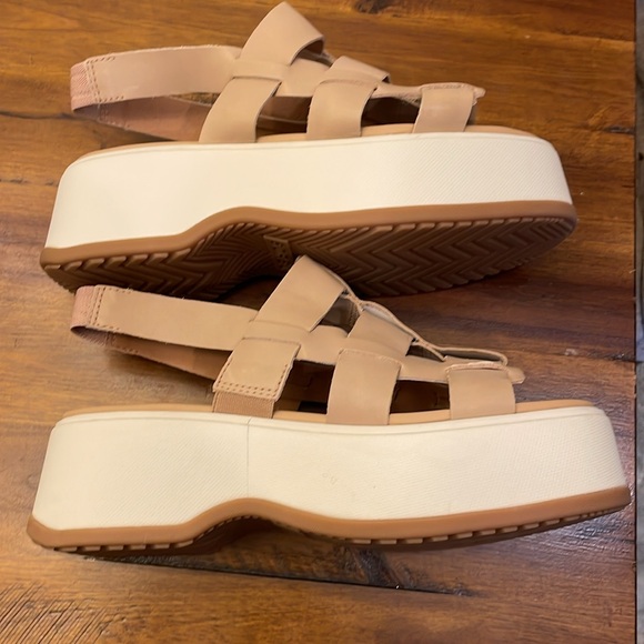 Sorrel dayspring slingback sandals like new - Picture 3 of 7